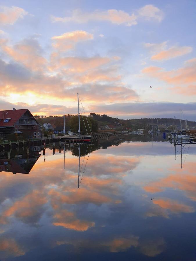 Ferienhaus Am Yachthafen Sellin  Exteriör bild